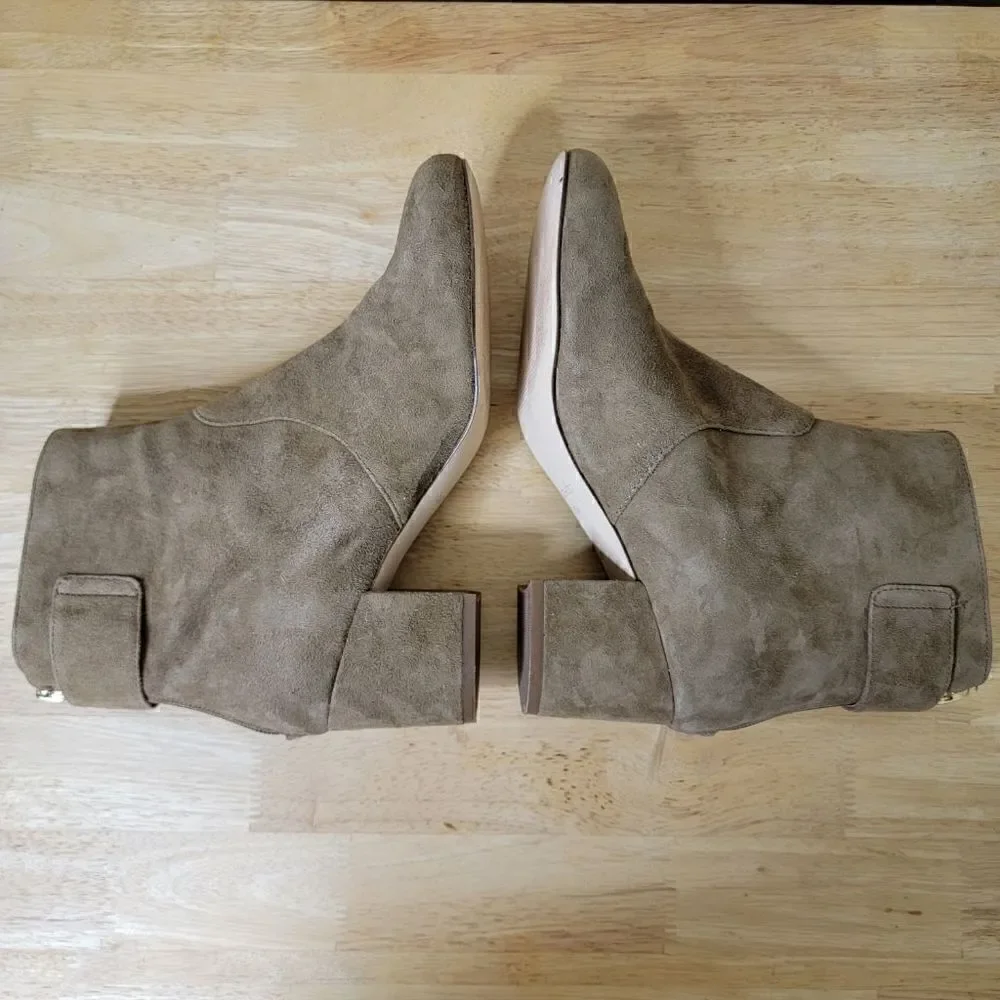Nine West Quarryn Suede Zipper Back Snap Heeled Ankle Boots Tan Size 6.5